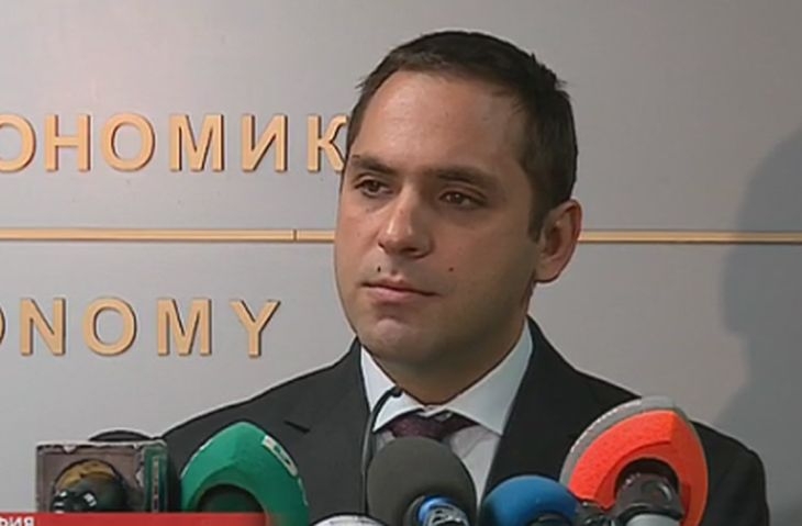 От последните минути! Министър Караниколов попари всички провокации за "ЕMKO"!
