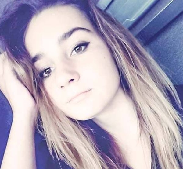 Близък роднина на изчезналото момиче в Бургас разкри пред БЛИЦ какво се случва с Михаела и Метин (СНИМКИ) 