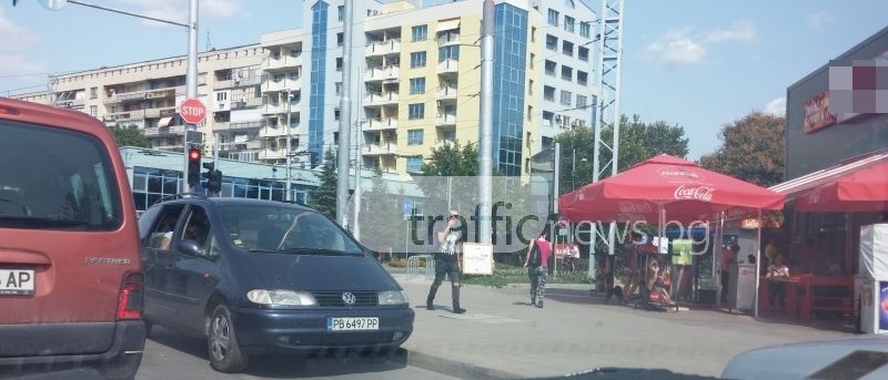 Гладен пловдивчанин изнагля скандално, за да си купи дюнер (СНИМКА)