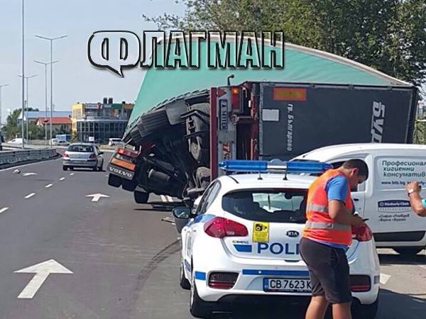 Няма такъв екшън! Страшно автомеле заради няколко кюфтета и нечуван героизъм на Околовръстното шосе в Бургас (СНИМКИ)