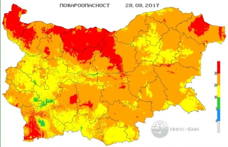Синоптици от НИМХ предупреждават за огромна опасност утре!