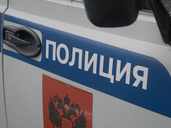 Полицайка арестувана за проституция, дамската ѝ чанта пълна с презервативи