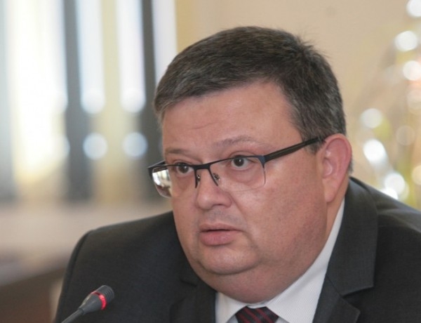 Цацаров срази Прокопиев: Няма обвиняем, който да каже, че е виновен 