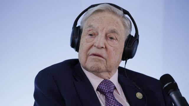 Над 100 000 американци искат Сорос да бъде обявен за терорист 