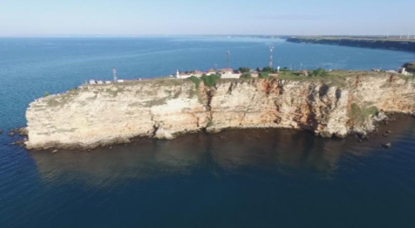 Леят бетон в две защитени зони в района на Калиакра