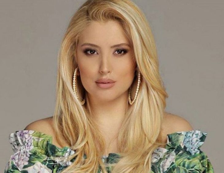 Само в "ШОУ"! Гореща класация: Това са 10-те най-красиви жени в България, усмивките им хипнотизират (СНИМКИ)
