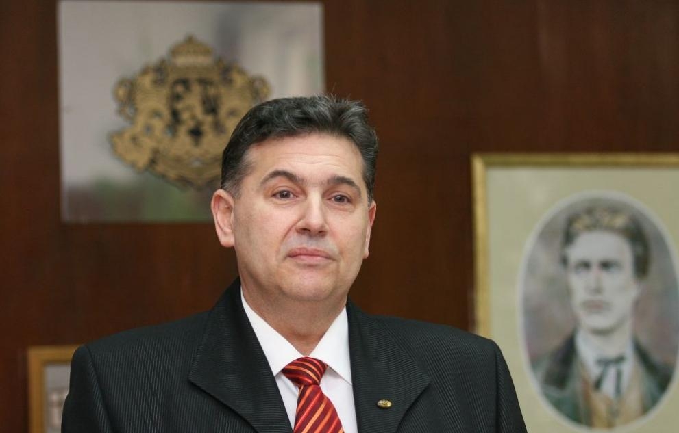 Уволненият директор на СМГ завежда дело