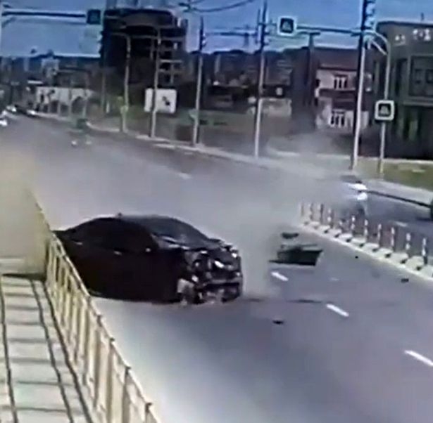 Сестрата и родителите на булка загинаха при страшна катастрофа, докато тя ги чакаше пред олтара (СНИМКИ/ВИДЕО 18+)