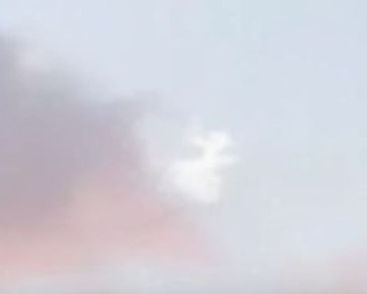 Появи се мистериозно ВИДЕО на ангел в небето