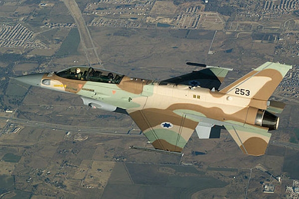 Израелски изтребители F-15 и F-16 ще фучат в небето на България от днес