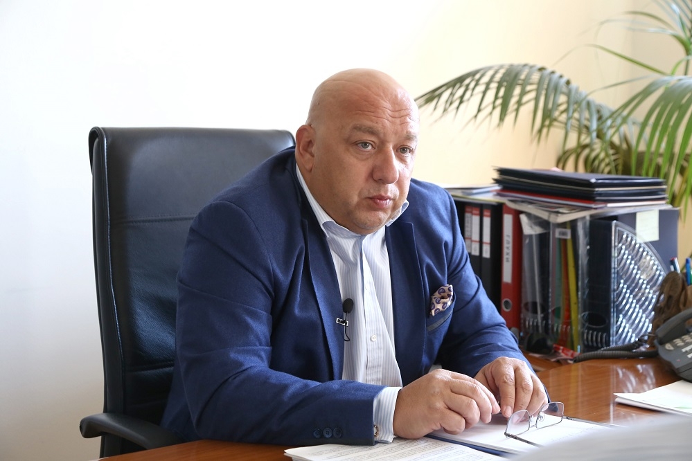 Кралев изброи "успехите" на служебното правителство на Радев