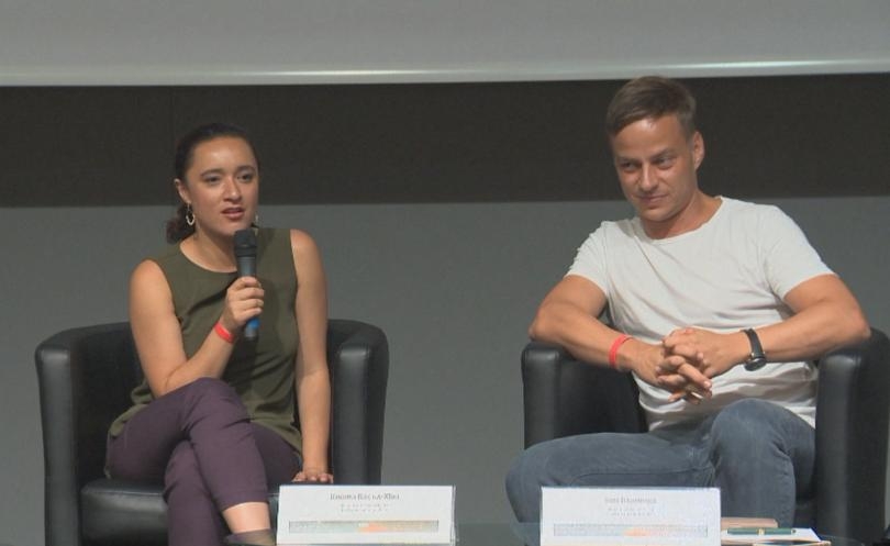 Актьор от сериала "Игра на тронове" предизвика фурор на "Анивенчър Комик Кон" в София