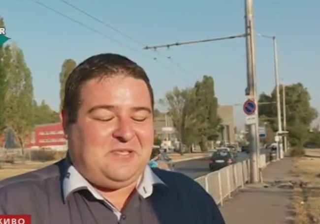 Александър премина на зелен светофар в столицата, но след това му се случи нещо абсурдно! (СНИМКИ/ВИДЕО)