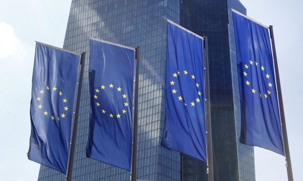 Европа удря Северна Корея с нови санкции