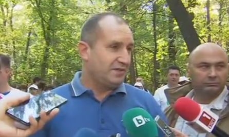 Румен Радев проговори за изтребителите, шефа на ВАС и разкри голяма тайна за дома си