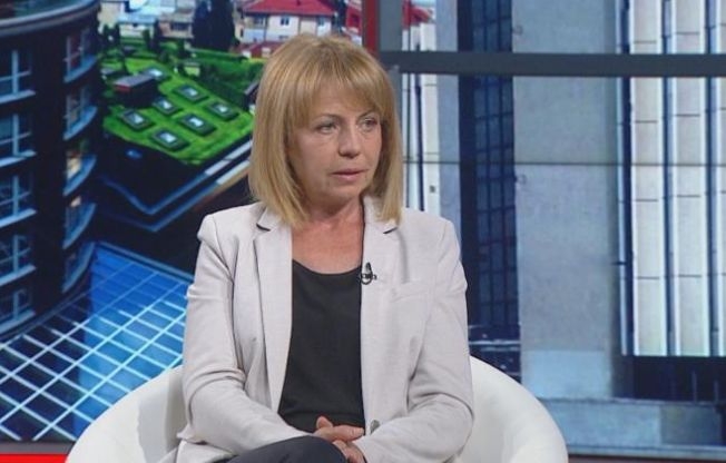 Фандъкова се похвали с ръст на туристите и съобщи важна новина, свързана с автобусите пред „Ал. Невски” 