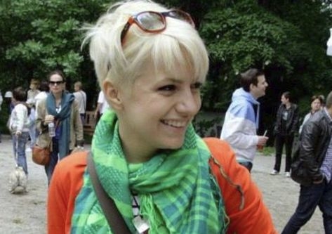 Поли Генова наваксва с „шоколадови“ калории след участие в кампанията „Да изчистим България заедно“ (СНИМКА)