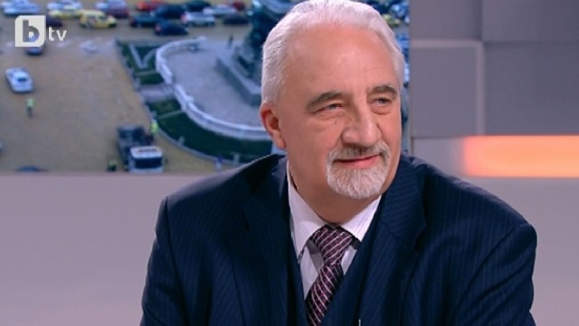 Речта на Юнкер е "музика" за нас, смята Муравей Радев