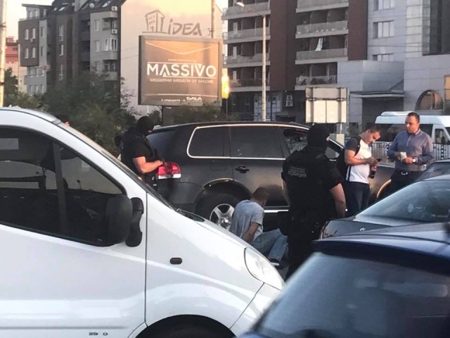 Сензационно разкритие в БЛИЦ! Арестуваха държавен чиновник след употреба на кокаин в центъра на София!
