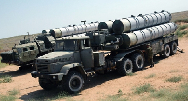 Разполагат руските ЗРК С-400 във военна база край Анкара