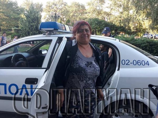 Цигания до безобразие! Това са Албена и Атанас, млатили полицая Тошко с талпа по главата, целият катун реве за тях (СНИМКИ/ВИДЕО)