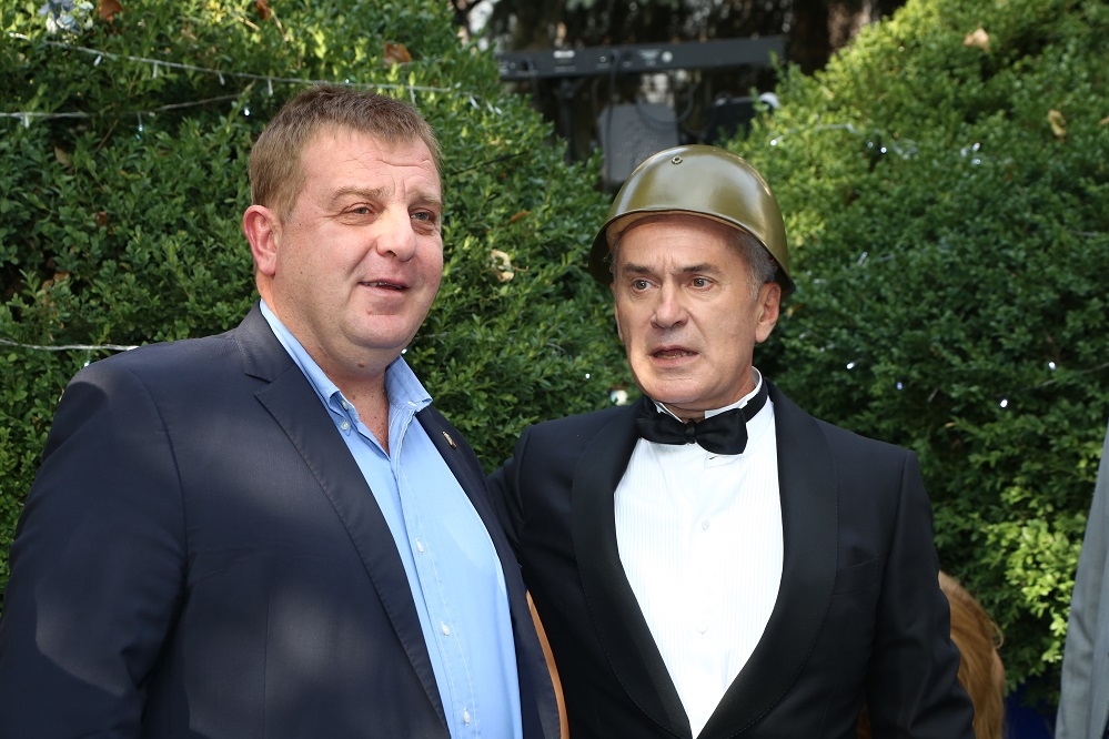 НСО бди над сватбата на Волен Сидеров и Деница! Проверяват всички гости и пиле не може да прехвъкне