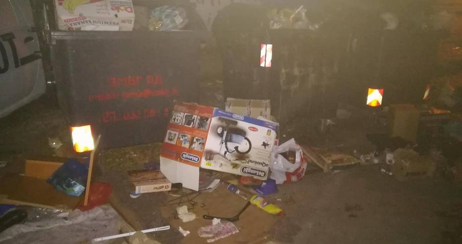 Потрес: Варненска улица изглежда повече от гнусно (СНИМКИ)