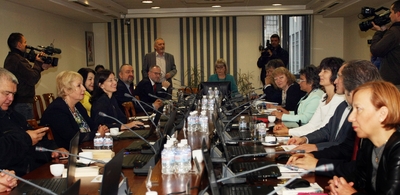 Скандалната кадровичка Соня Найденова направи голям цирк във ВСС на изпроводяк