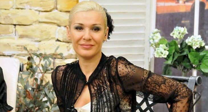 Гала се занемари, не е за вярване как дръзна да се появи в ефир!
