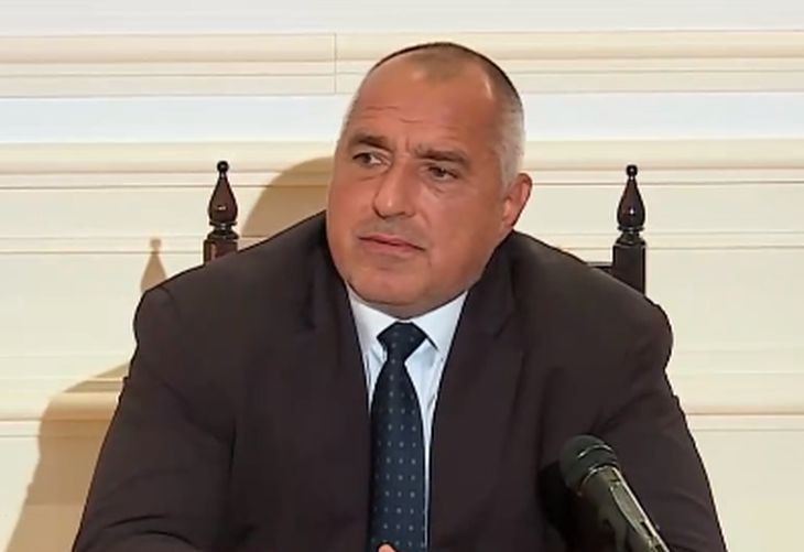 Премиерът очерта съдбата на "Емко" и "Дунарит"