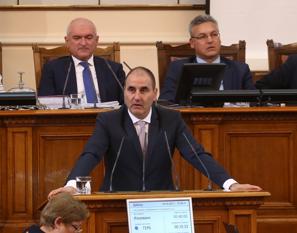 В парламента ври и кипи! Цветанов изригна към БСП: Вие направихте самолетгейт! Социалистите не му останаха длъжни