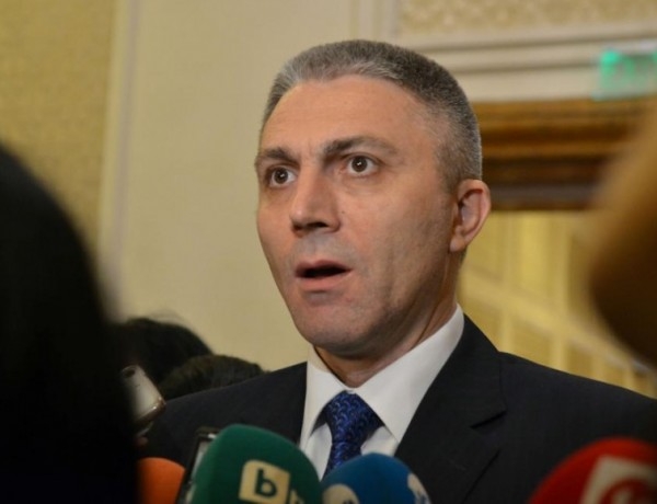 Карадайъ обяви доклада за национална сигурност за много закъснял