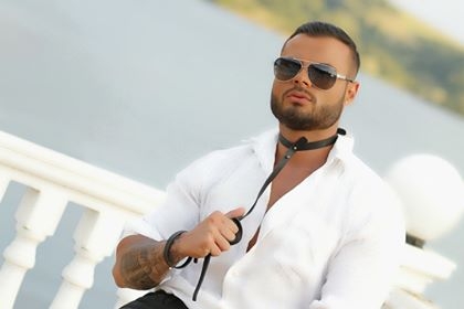 Фолкпевец срина Николета: Венета е по-добра водеща на "Папараци"