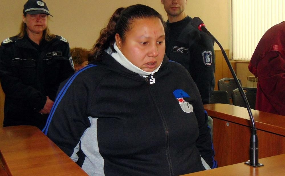 29 години затвор за ромката Донка, която ликвидира зверски старица в Дълбок извор заради 5 лева