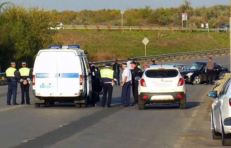 Русокоса красавица загина при катастрофа, предизвикана от фиркан полицай (СНИМКИ)
