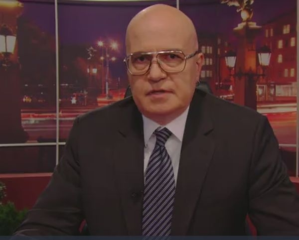 Слави Трифонов с гневен коментар: Извинявай, г-н Симеонов, ама медиите не са дискотека, на която да й спреш звука и да изгониш диджея! 