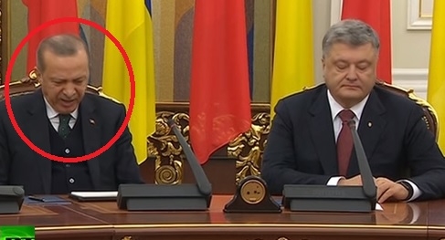 Не е за вярване както направи Ердоган, докато Порошенко говореше (ВИДЕО)