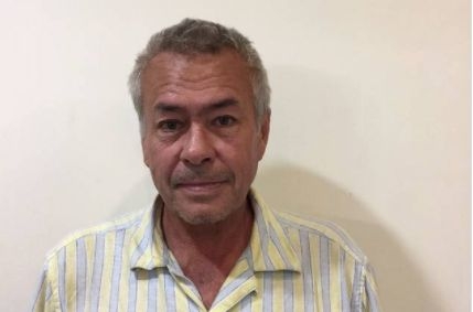 Извратеняк превърна доведената си дъщеря в секс робиня, държа я в плен 19 години (СНИМКИ)