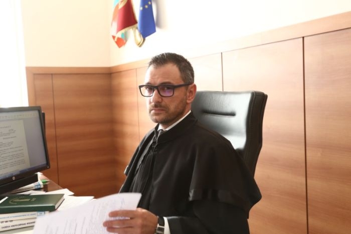 Съдът даде старт на делото на Йончева срещу Борисов, вижте какво казаха адвокатите им (СНИМКИ) 