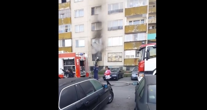 Огнен ад в "Люлин"! Евакуираха цял блок, има пострадало момиче (ВИДЕО)