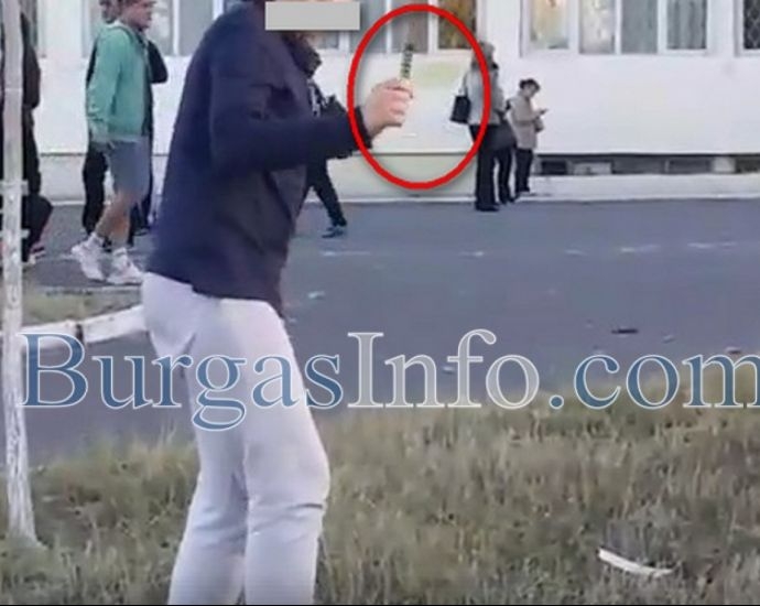 Опасна игра: Четвъртокласник мята нож в двора на бургаско школо (СНИМКИ)