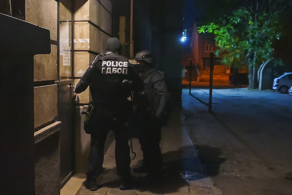 Стана ясно кои са другите задържани при спецакцията на ГДБОП в Русе 