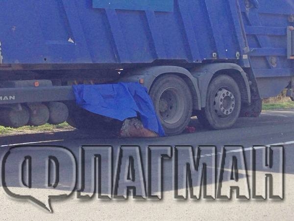 Огромна трагедия край Бургас: Млад айтозлия загина след зверска катастрофа, трупът му лежи под гумите на камион (СНИМКИ 18+)