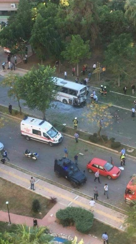 Мощна експлозия разтърси Турция! СНИМКИ и ВИДЕО показаха какво се случва