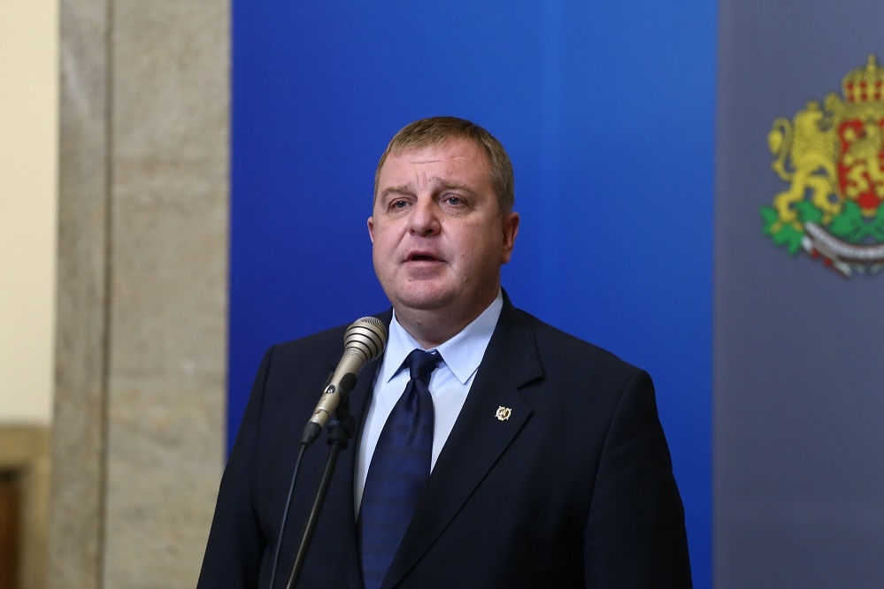Каракачанов призова прокуратурата да се самосезира за Местан    