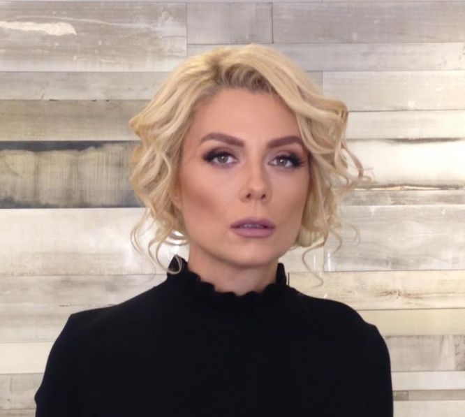 Първо в БЛИЦ! Венета Райкова направи разтърсваща изповед, публикува ВИДЕО и поздрави Ст. И. , с когото не се е виждала от 14 години