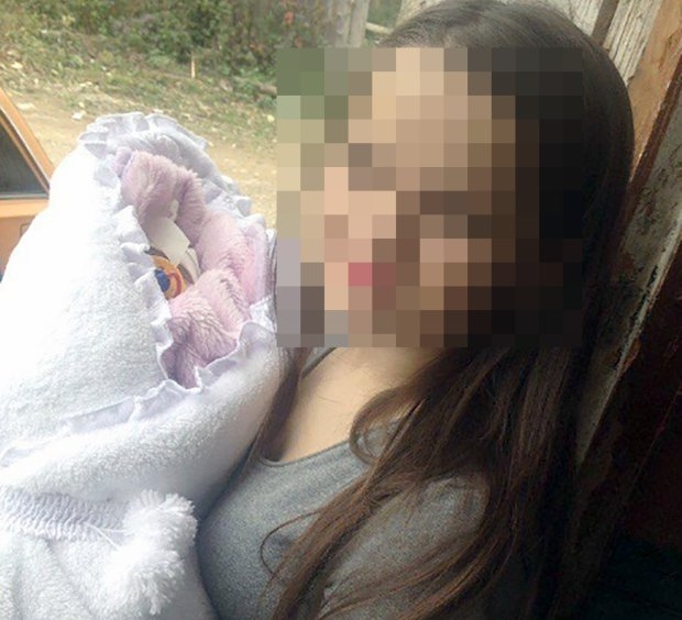 12-годишна прави ДНК тест в пряк ефир, за да разбере кой, пастрок или брат, е бащата на бебето ѝ (СНИМКИ/ВИДЕО)