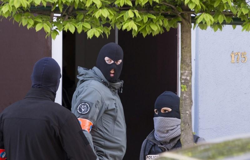Умиращ полицай направи шокиращо признание за това, което е извършил преди 30 години (СНИМКИ 18+)