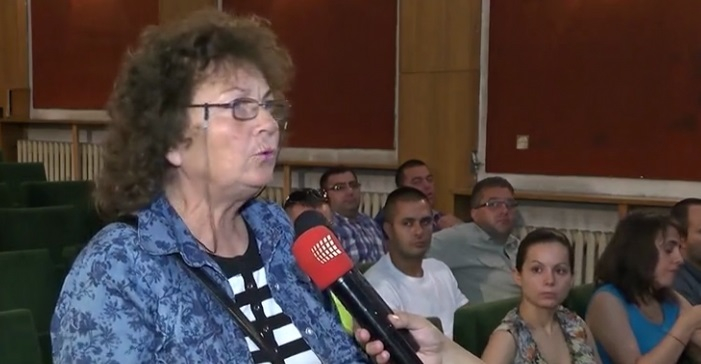 Нападнаха и пребиха жестоко общинска съветничка от Велинград