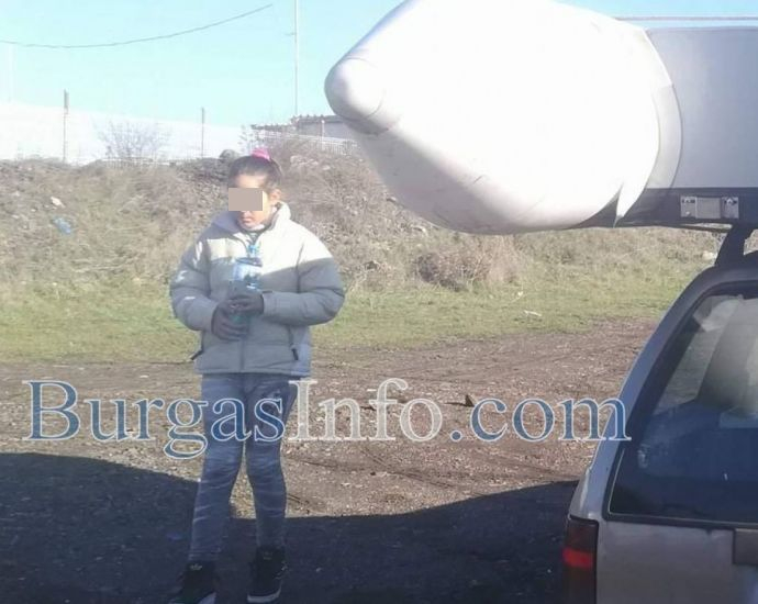 10-годишната Йоана пожела да влезе в Мандренското езеро, за да търси изчезналата Стоянка (СНИМКИ)